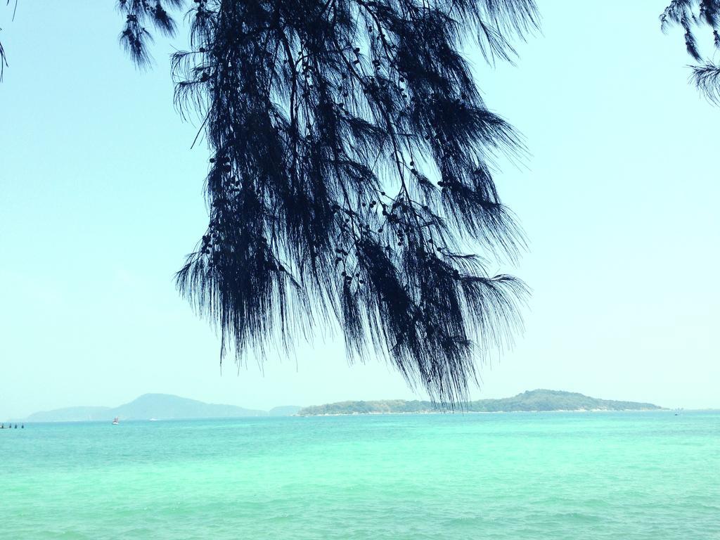 The Title Kr Beach Condotel Rawai Beach Exteriör bild